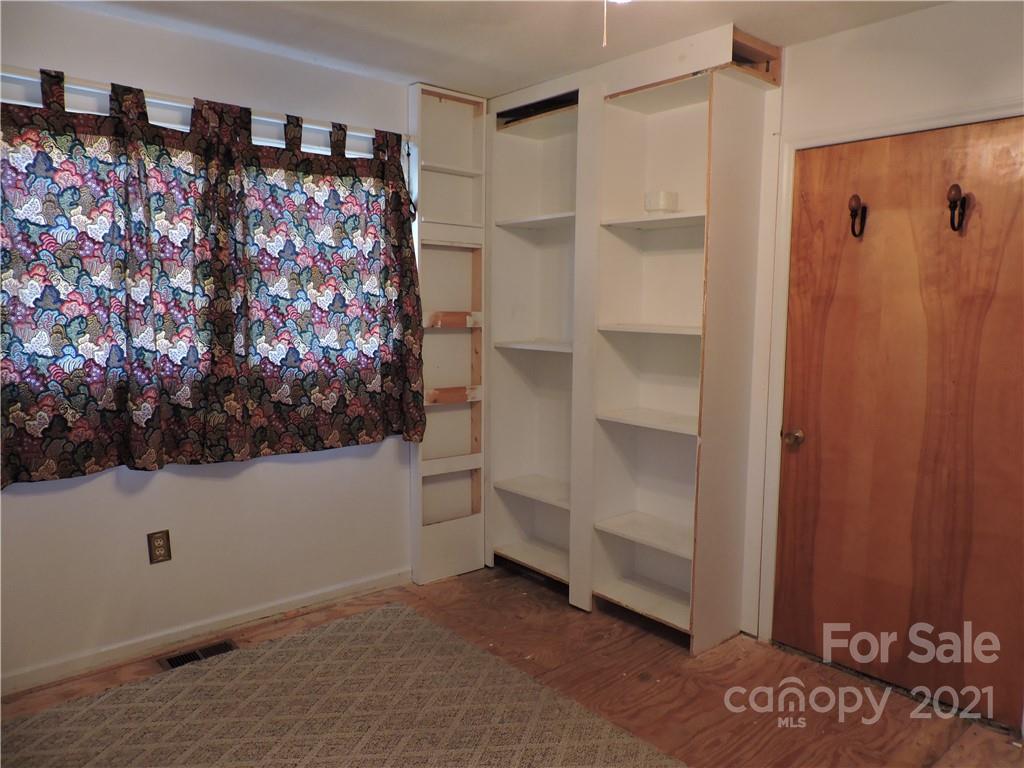 1645 Dulatown Road Lenoir, NC 28645 - Photo 31 of 42 Gallery Image 31