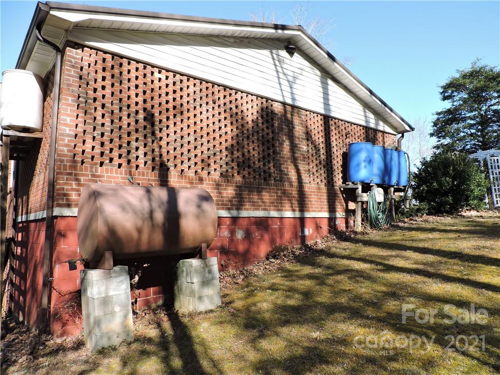 1645 Dulatown Road Lenoir, NC 28645 - Photo 10 of 42 Gallery Image 10