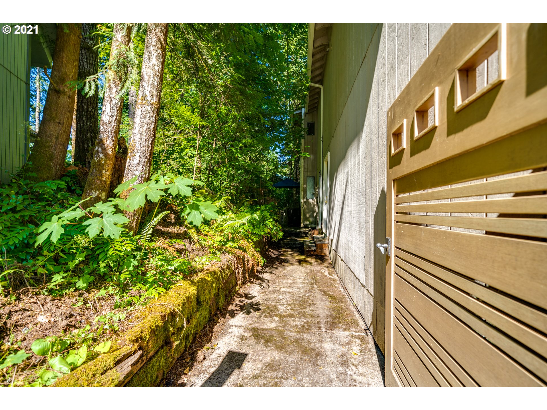 64810 East Pine Tree Way Rhododendron, OR 97049 - Photo 4 of 32