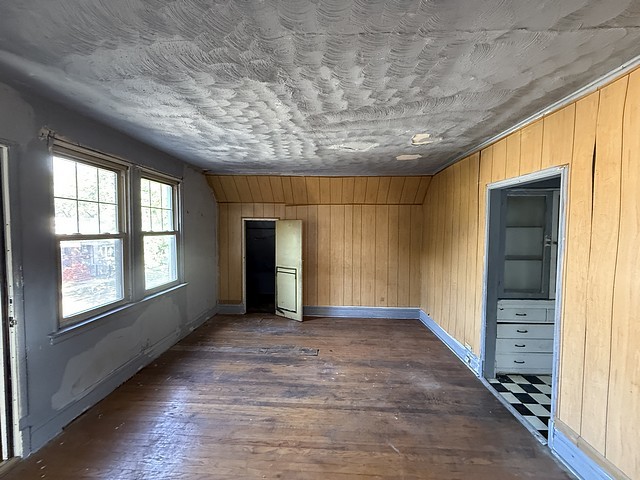 7711 South Champlain Avenue Chicago, IL 60619 - Photo 9 of 19 an empty room with windows