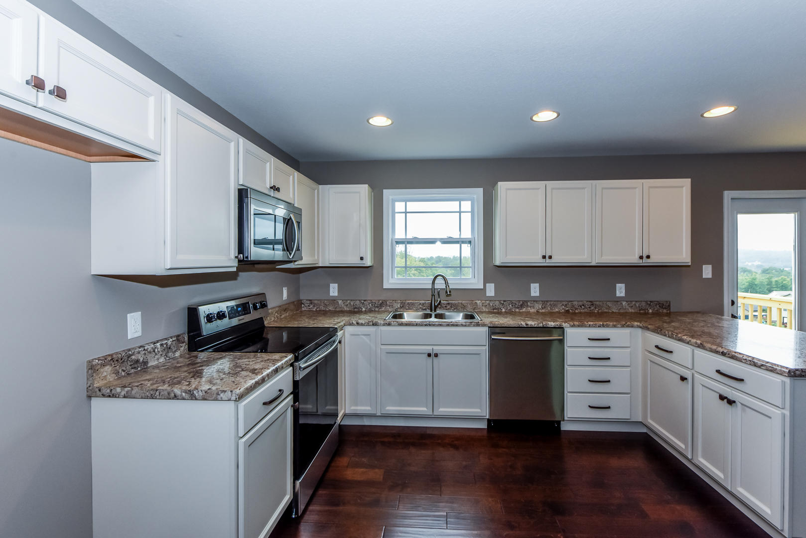 3409 Boulder Point Lane Powell, TN 37849 - Photo 14 of 34 Kitchen