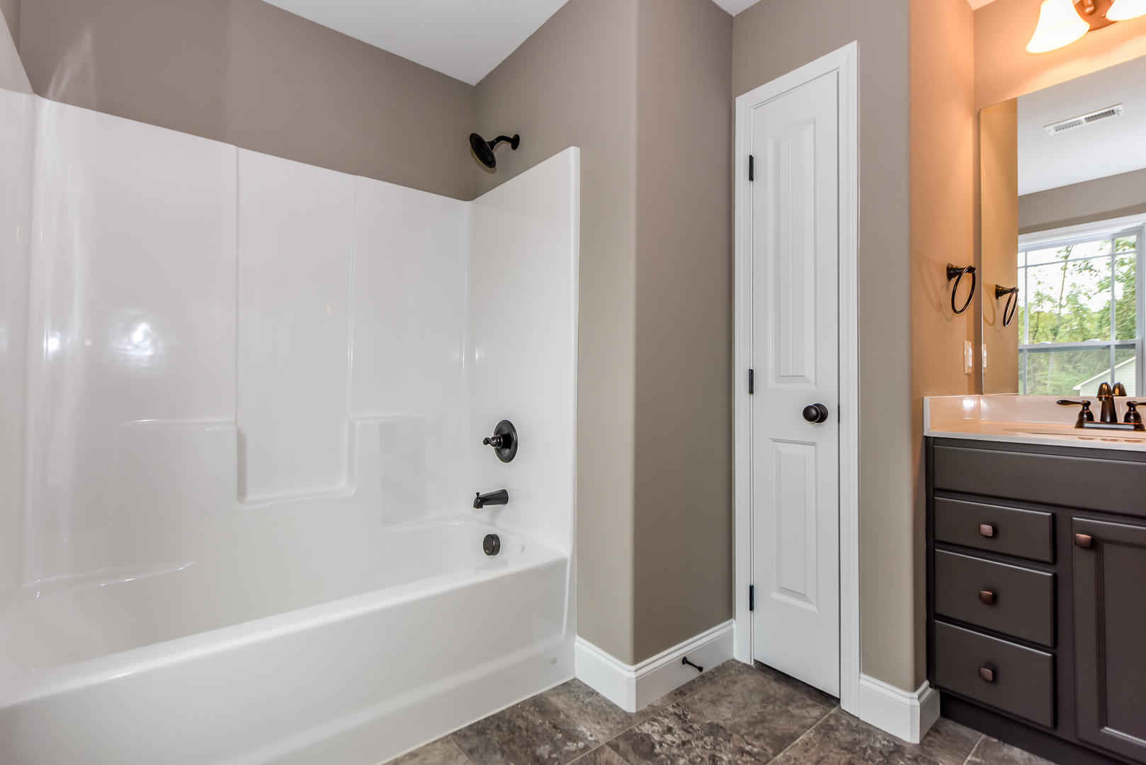 3409 Boulder Point Lane Powell, TN 37849 - Photo 25 of 34 Master bathroom