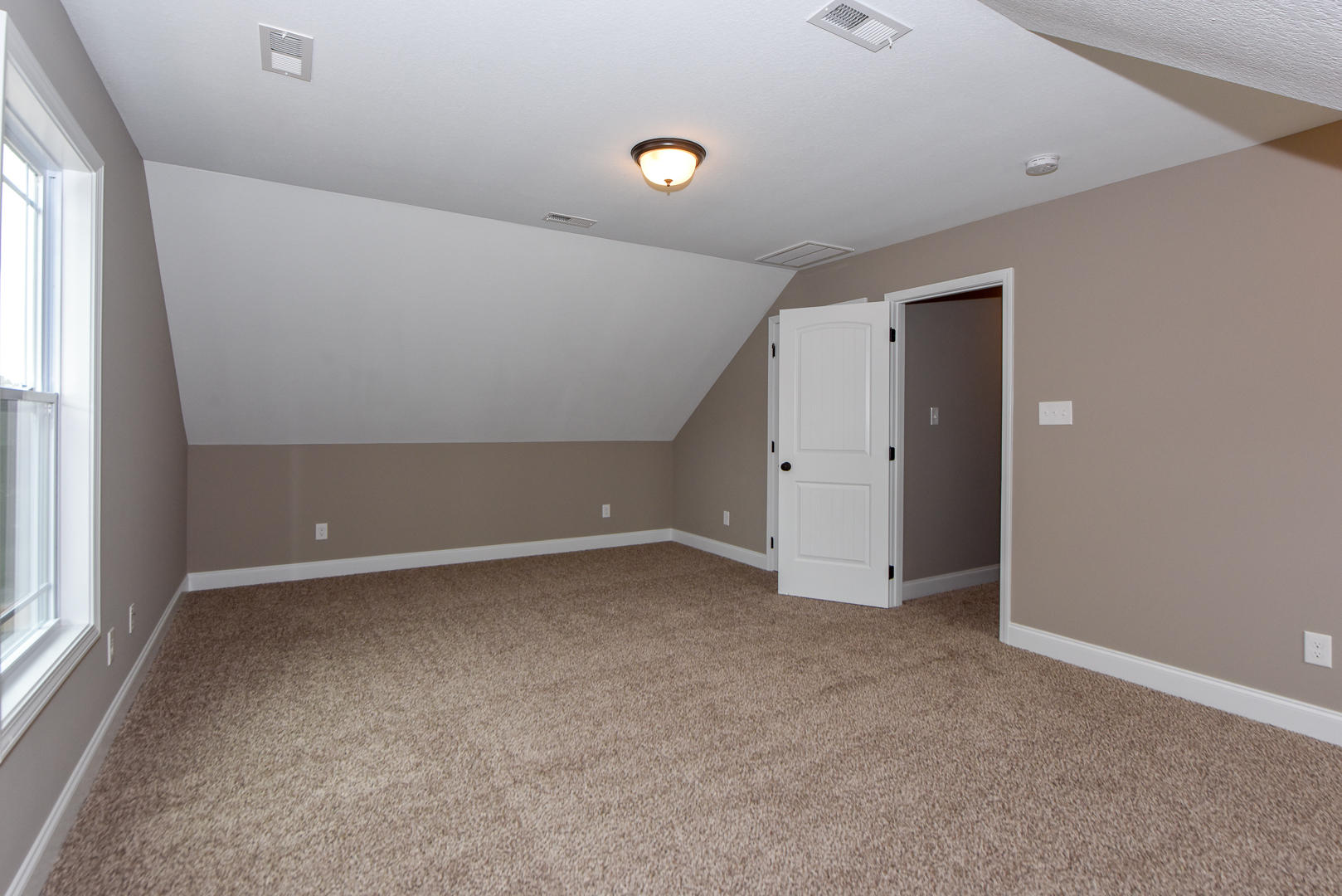 3409 Boulder Point Lane Powell, TN 37849 - Photo 31 of 34 Bonus room above garage