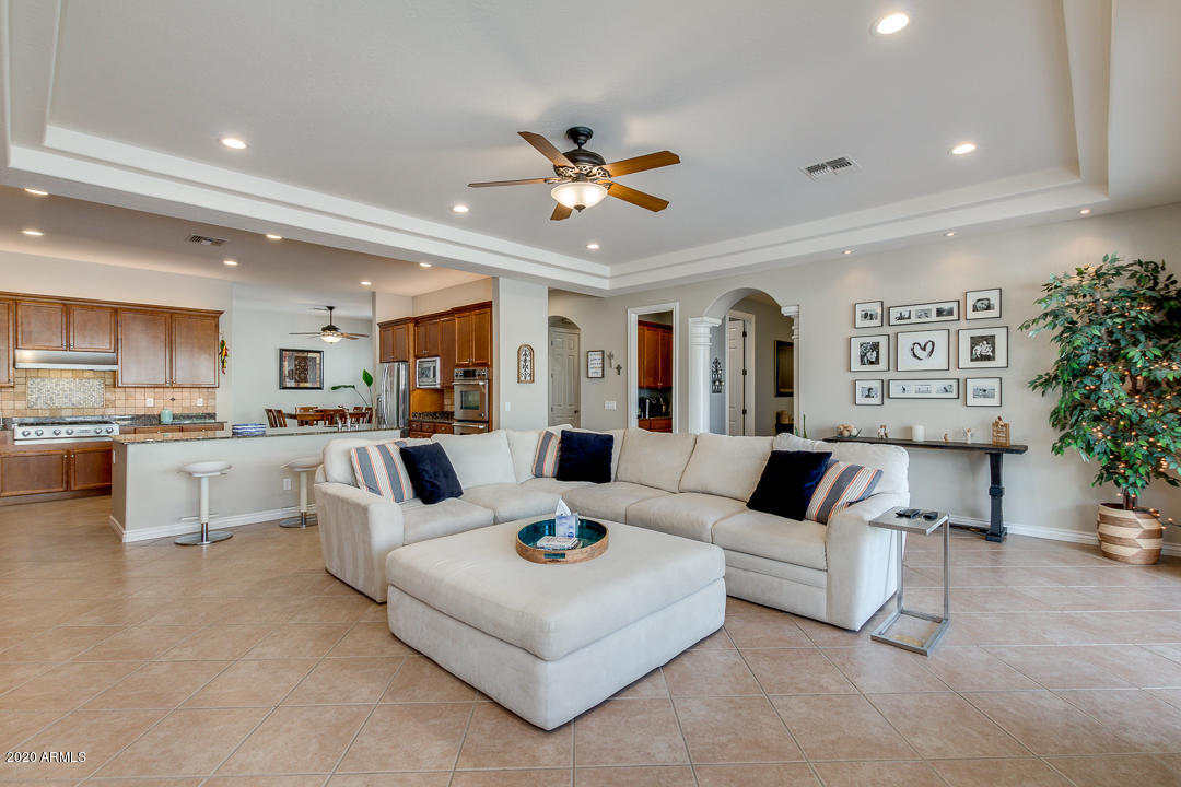 4619 East Desperado Road Gilbert, AZ 85297 - Photo 12 of 57 12-Desperado