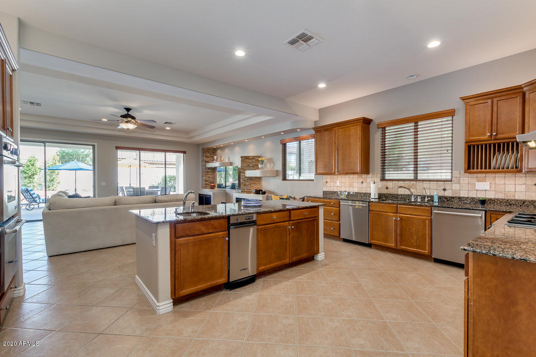 4619 East Desperado Road Gilbert, AZ 85297 - Photo 18 of 57 18-Desperado