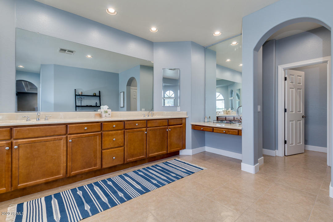 4619 East Desperado Road Gilbert, AZ 85297 - Photo 29 of 57 29-Desperado