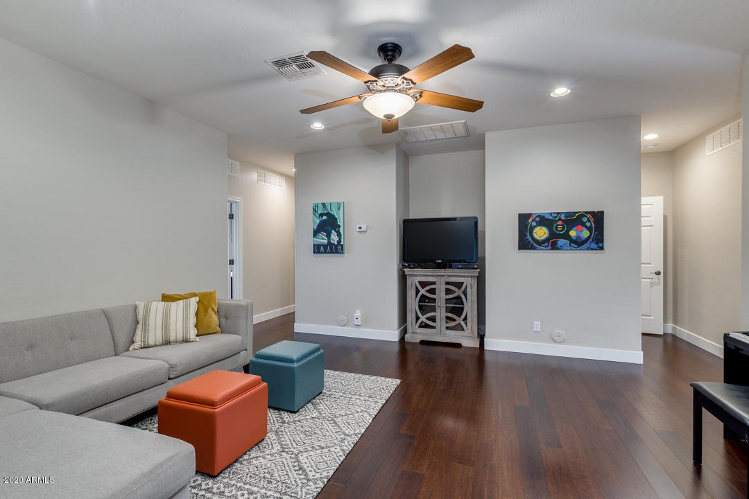 4619 East Desperado Road Gilbert, AZ 85297 - Photo 33 of 57 34-Desperado