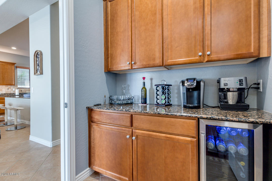 4619 East Desperado Road Gilbert, AZ 85297 - Photo 10 of 57 10-Desperado