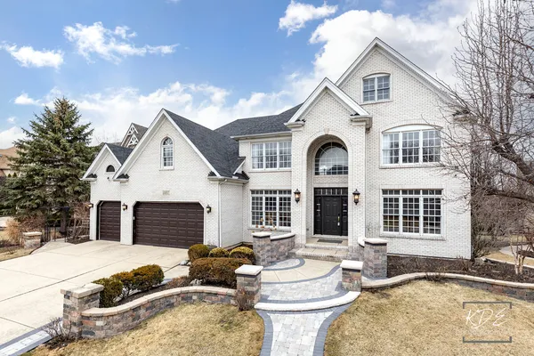 $1,100,000 | 3307 Danlaur Court, Naperville, IL 60564