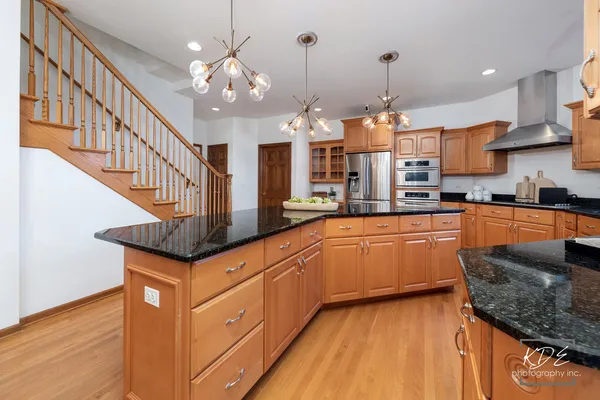 $1,100,000 | 3307 Danlaur Court, Naperville, IL 60564