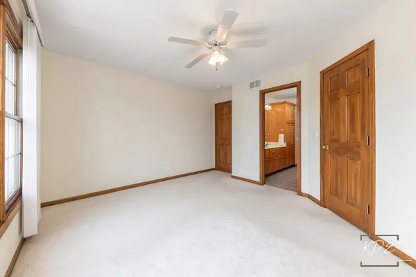 $1,100,000 | 3307 Danlaur Court, Naperville, IL 60564