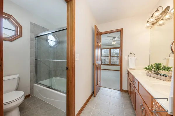 $1,100,000 | 3307 Danlaur Court, Naperville, IL 60564