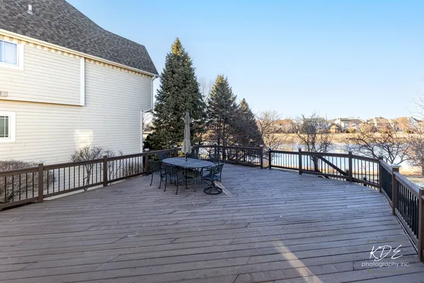 $1,100,000 | 3307 Danlaur Court, Naperville, IL 60564
