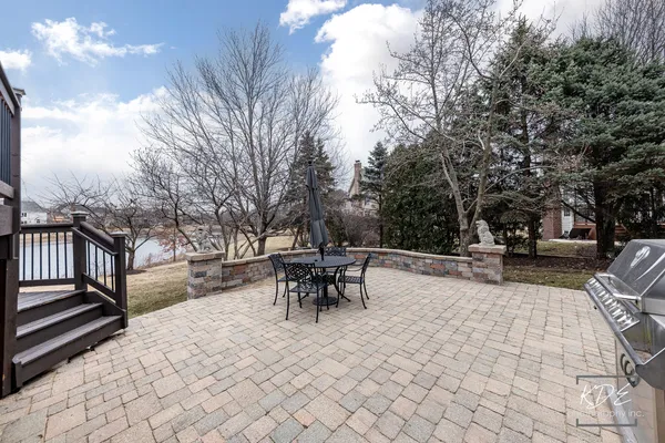 $1,100,000 | 3307 Danlaur Court, Naperville, IL 60564