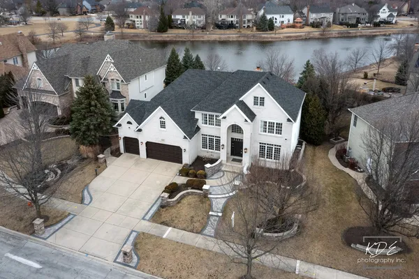 $1,100,000 | 3307 Danlaur Court, Naperville, IL 60564