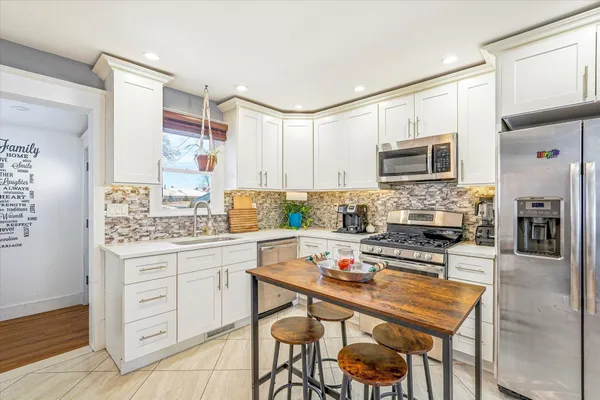 $259,999 | 1108 45th Avenue Northeast, Columbia Heights, MN 55421