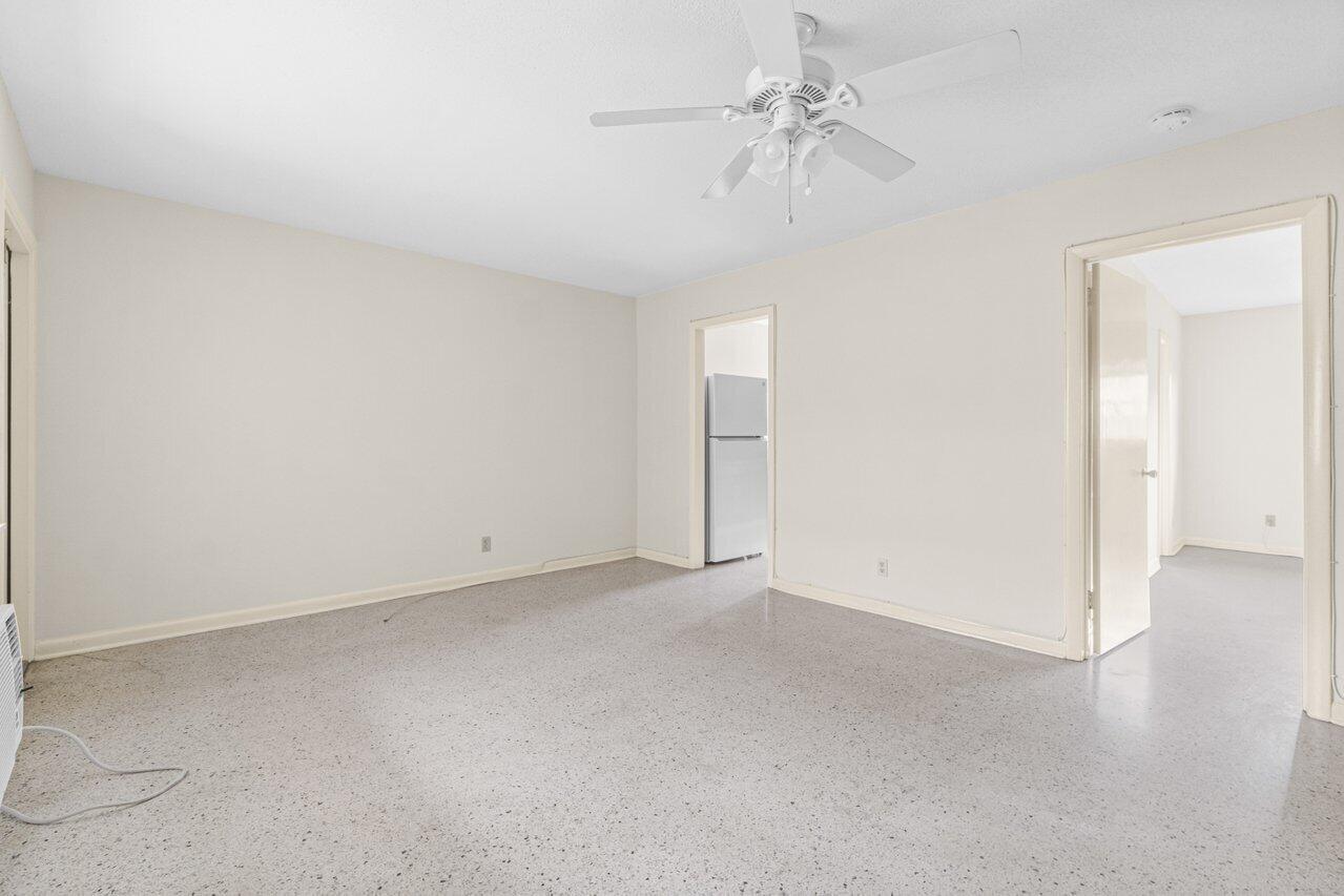 751 Hummingbird Way, Unit 6 North Palm Beach, FL 33408 - Photo 13 of 18 010-751HummingbirdWay-NorthPalmBeach-FL-