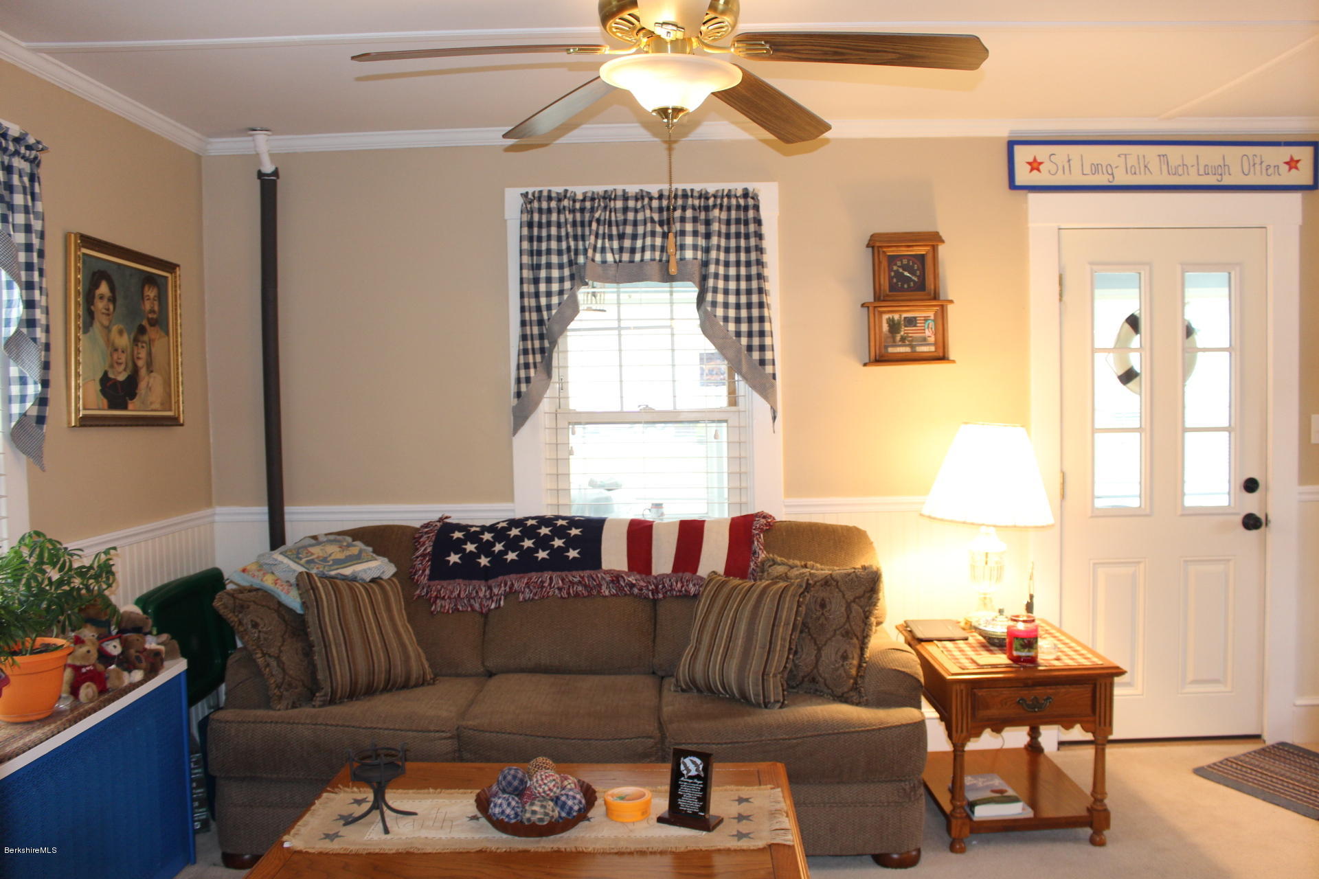 264 State Road North Adams, MA 01247 - Photo 4 of 27 IMG_3051
