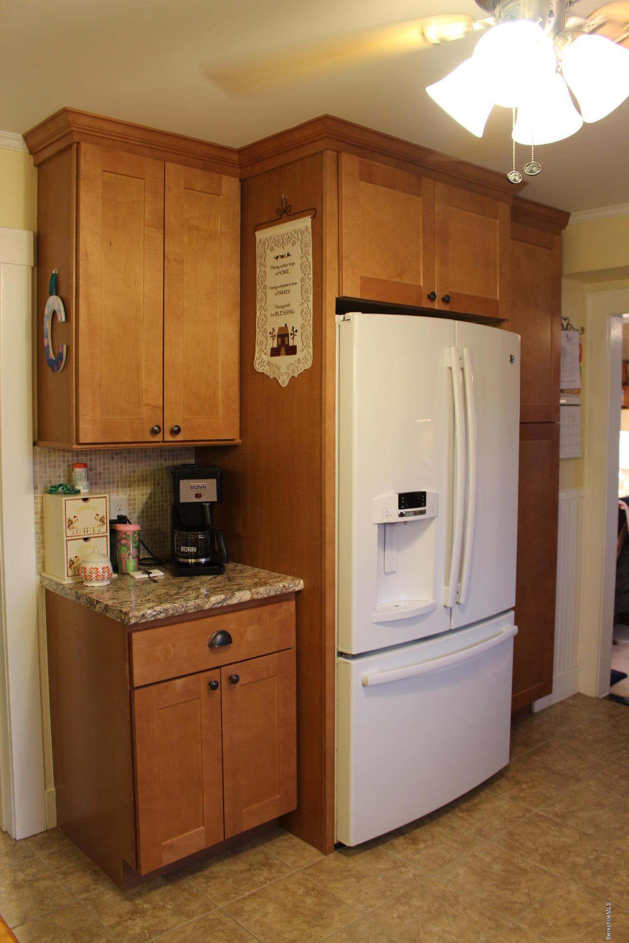 264 State Road North Adams, MA 01247 - Photo 8 of 27 IMG_3070
