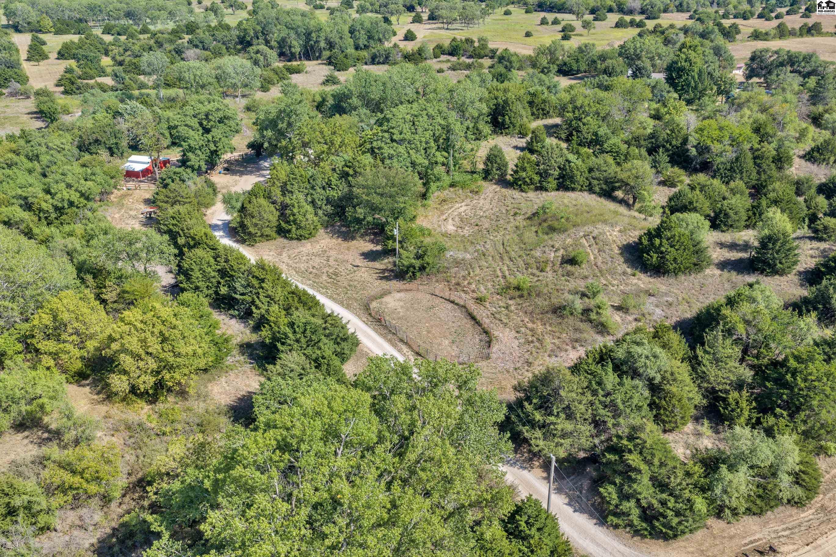3608 North Willison Road Buhler, KS 67522 - Photo 5 of 48 Gallery Image 5