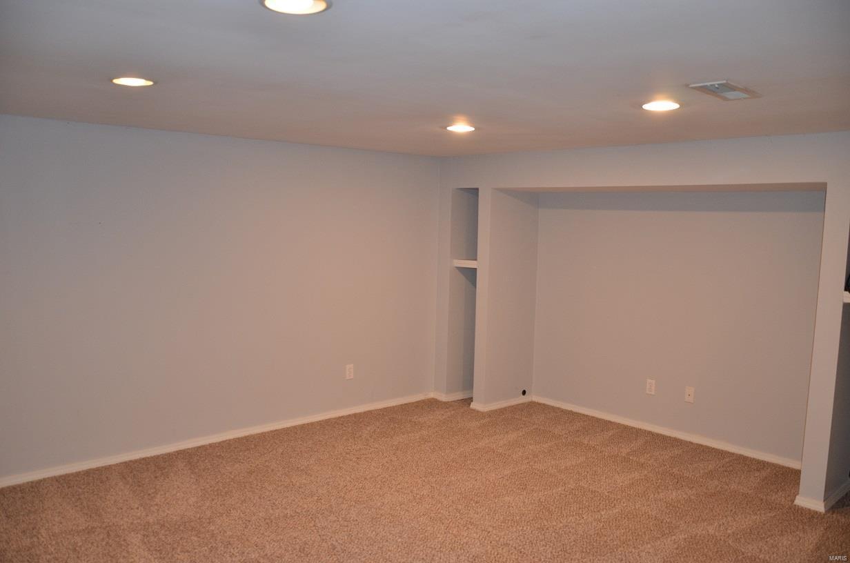 144 East Jackson Road Webster Groves, MO 63119 - Photo 13 of 29