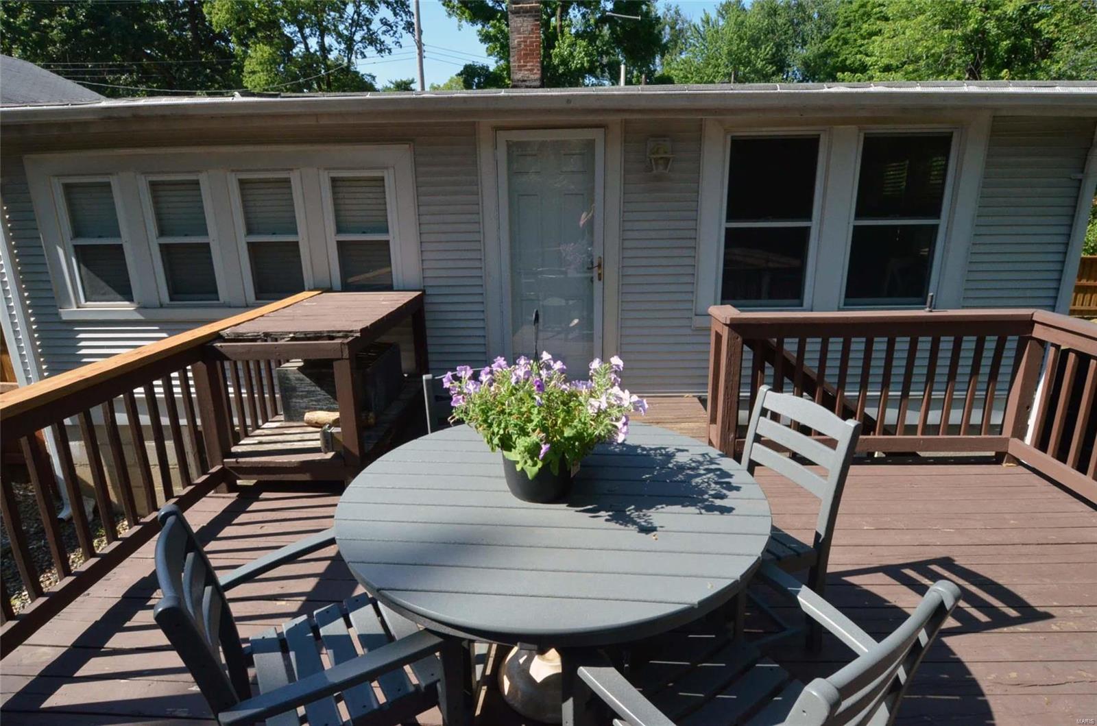144 East Jackson Road Webster Groves, MO 63119 - Photo 3 of 29