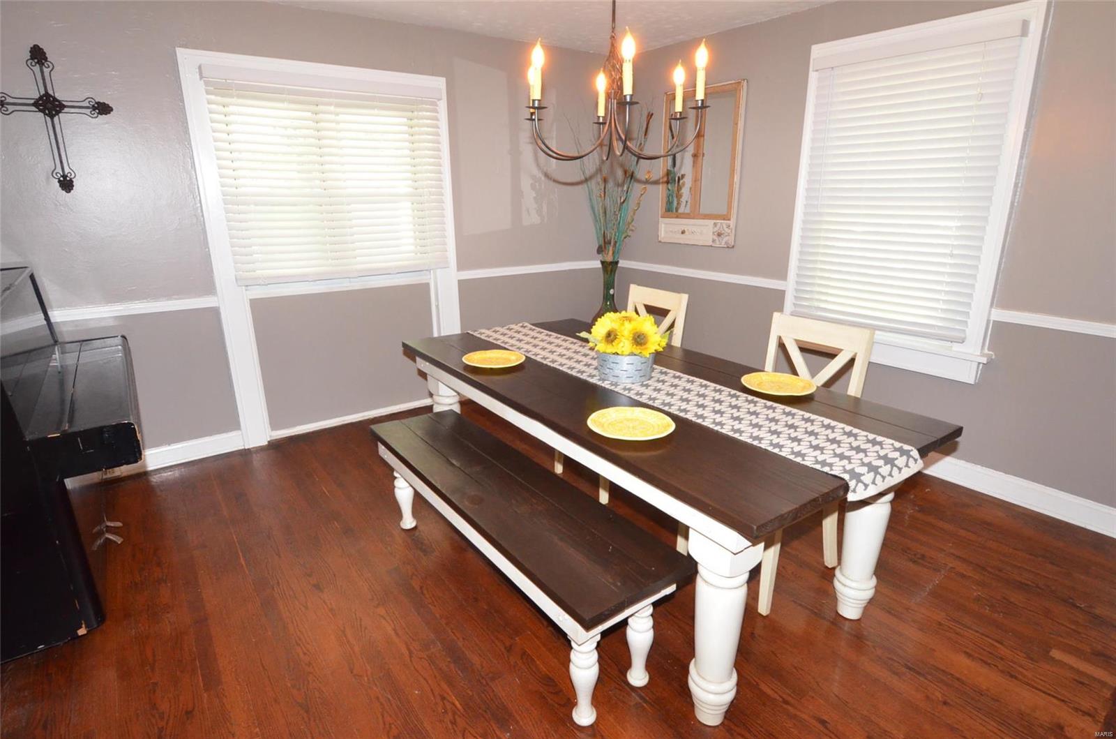 144 East Jackson Road Webster Groves, MO 63119 - Photo 6 of 29