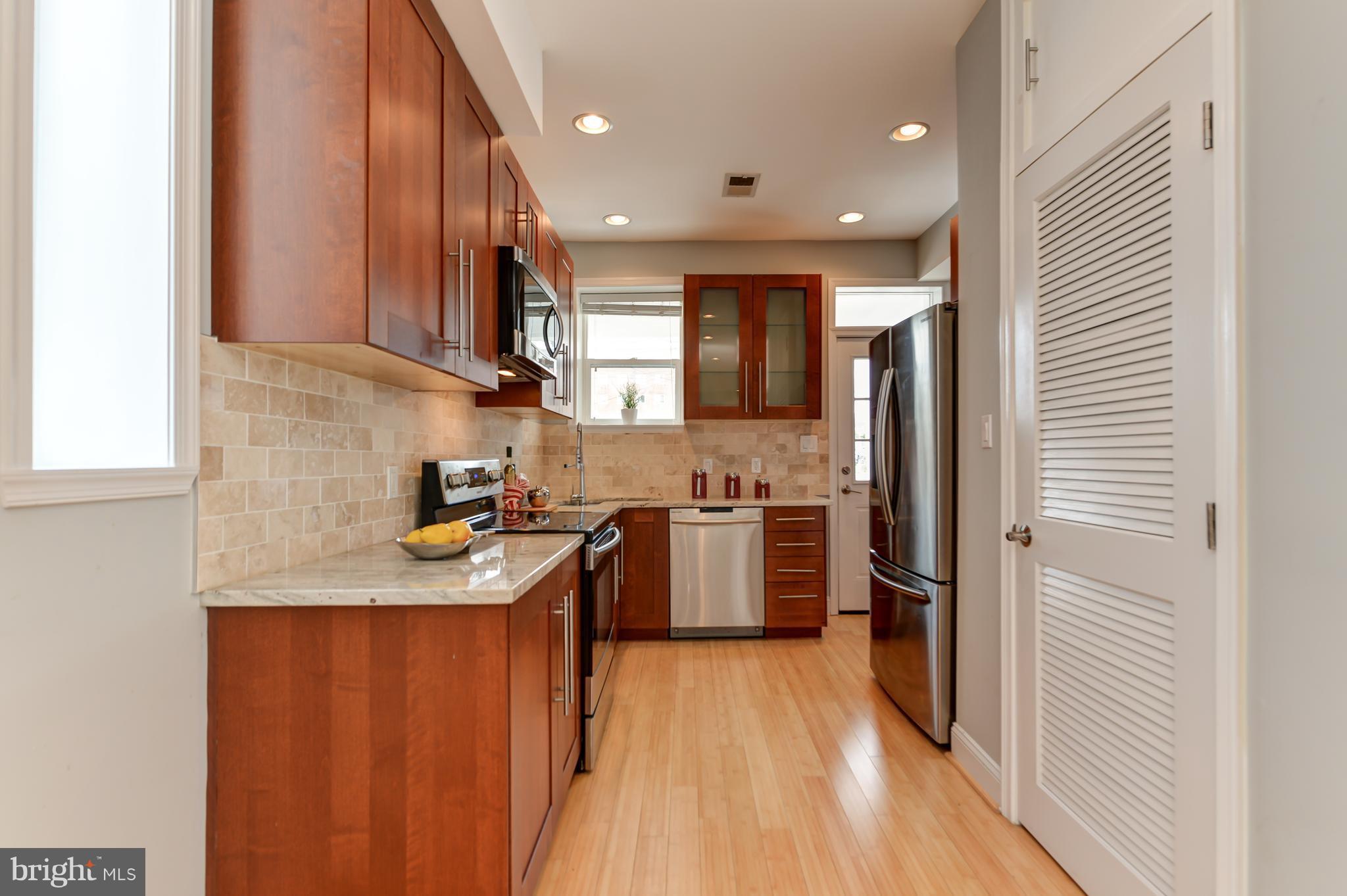 604 Columbia Road Northwest, Unit 2 Washington, DC 20001 - Photo 15 of 30 Kitchen