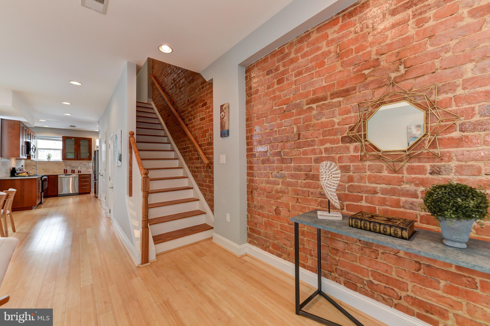604 Columbia Road Northwest, Unit 2 Washington, DC 20001 - Photo 18 of 30 Interior (General)