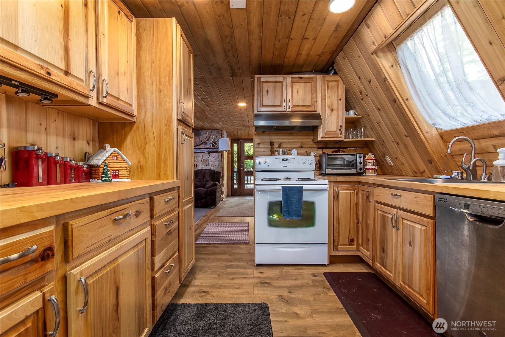 524 Cannon Road Packwood, WA 98361 - Photo 18 of 40 Gallery Image 18