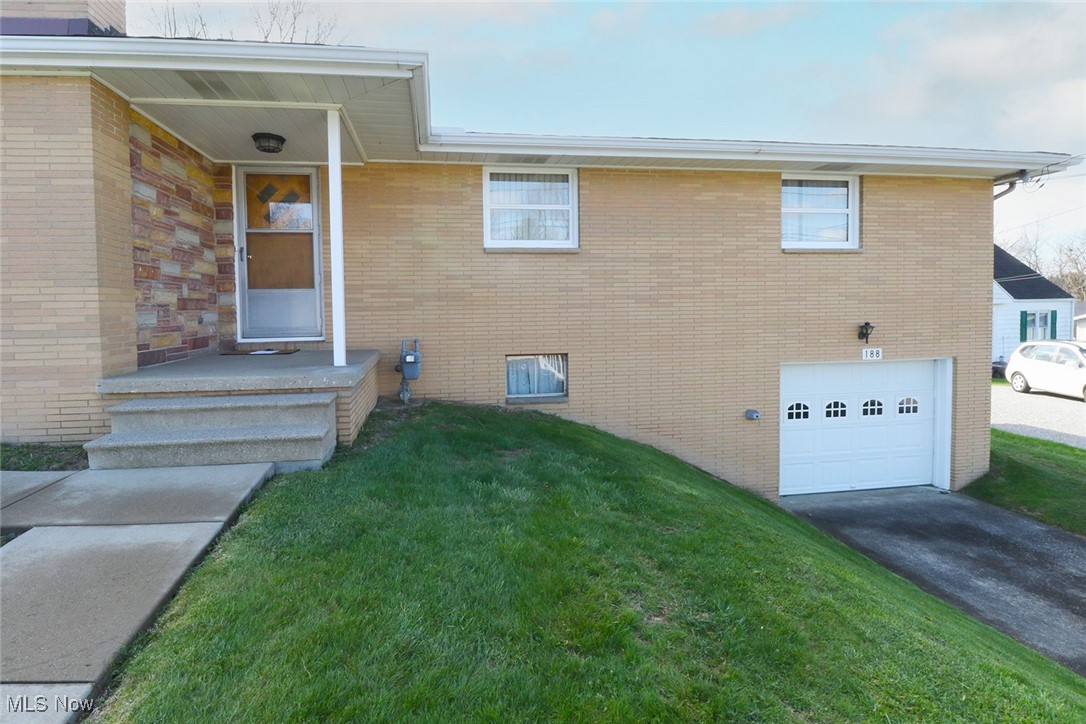 188 Meadow Road Wintersville, OH 43953 - Photo 6 of 36