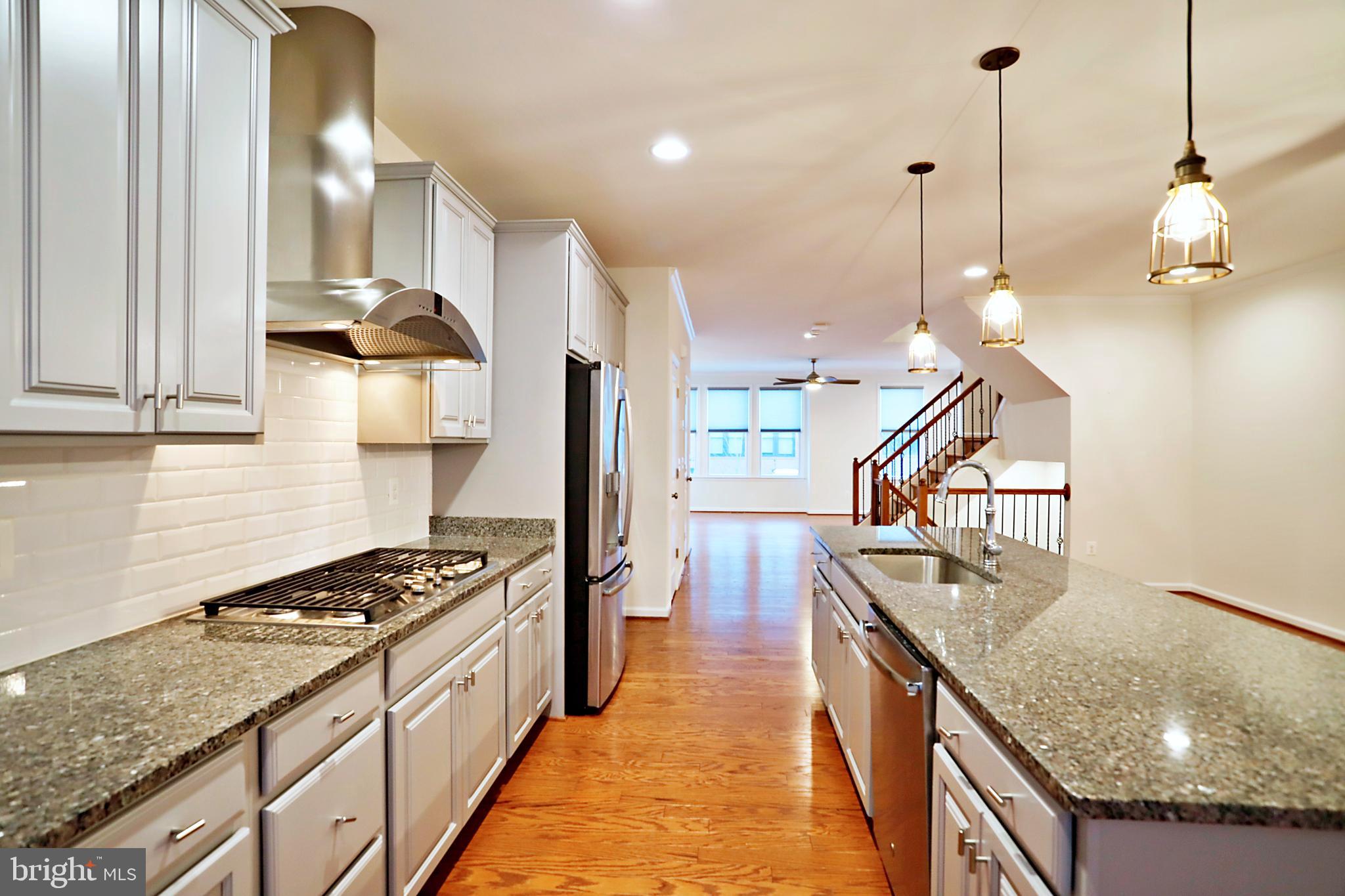 9158 Power House Road Lorton, VA 22079 - Photo 5 of 37