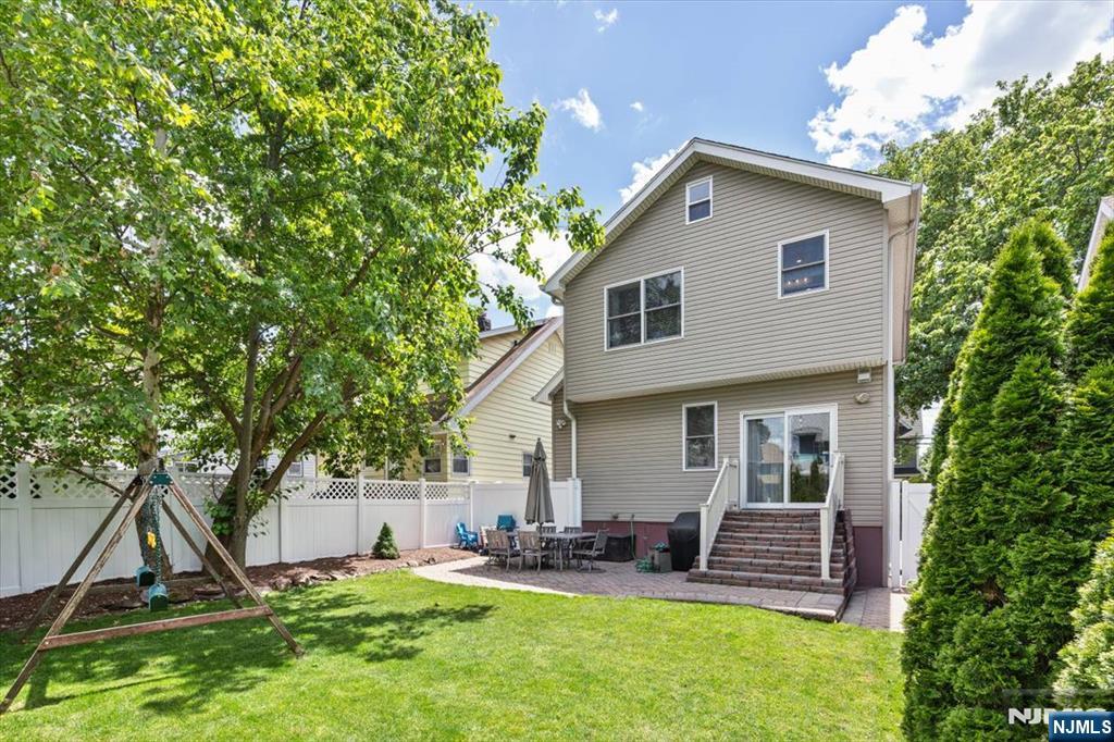 242 Washington Avenue Rutherford, NJ 07070 - Photo 29 of 33