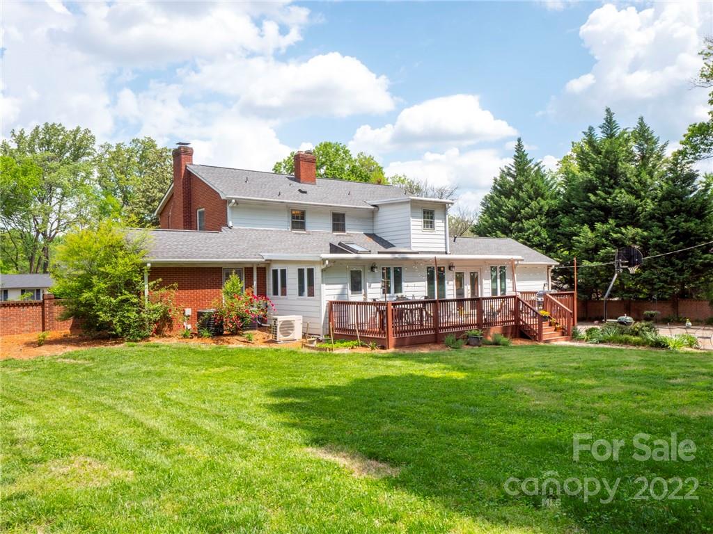 117 Lansdowne Road Charlotte, NC 28270 - Photo 44 of 48 Gallery Image 44