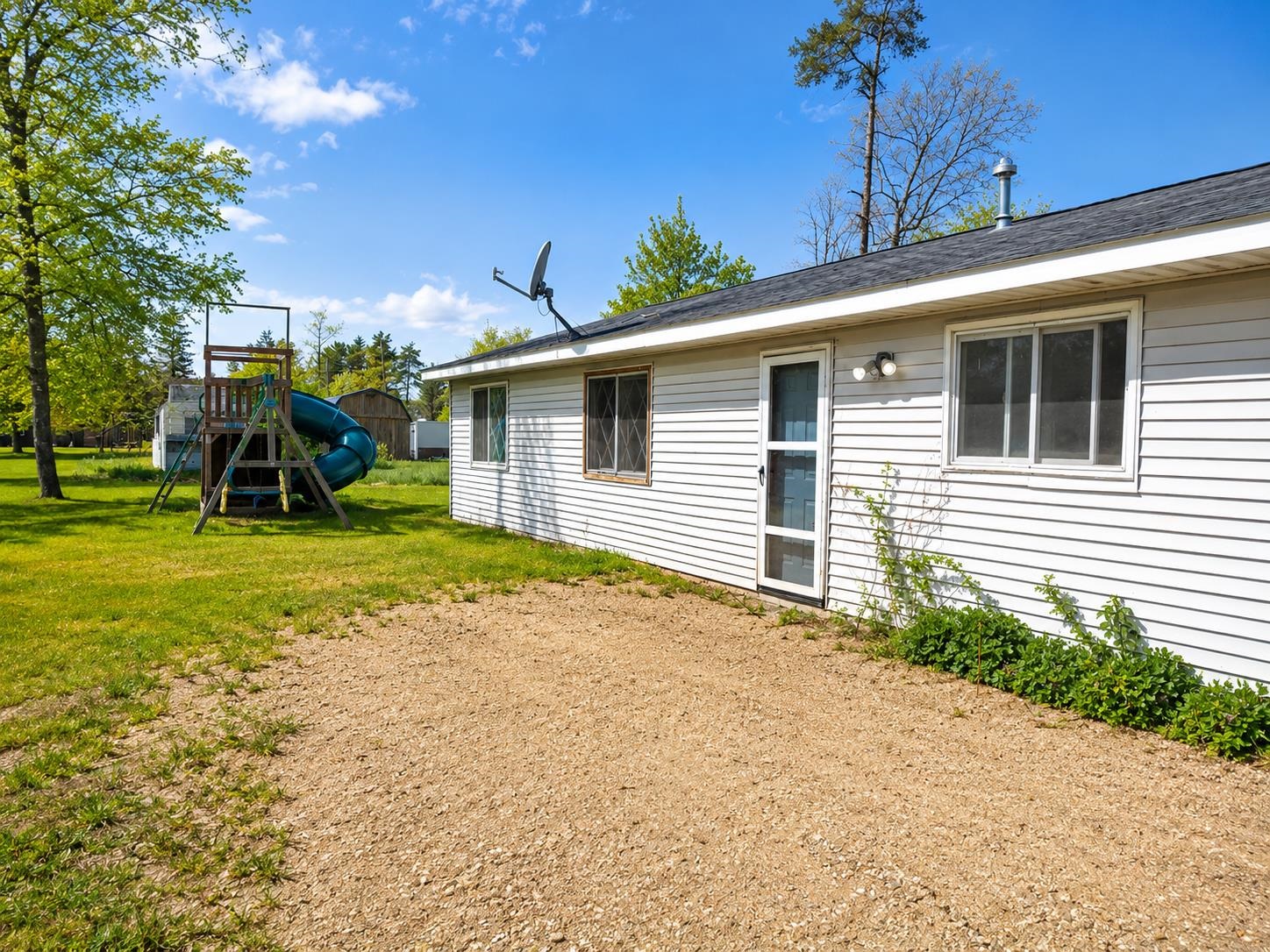 4471 West Oakman Road Harrison, MI 48625 - Photo 14 of 15