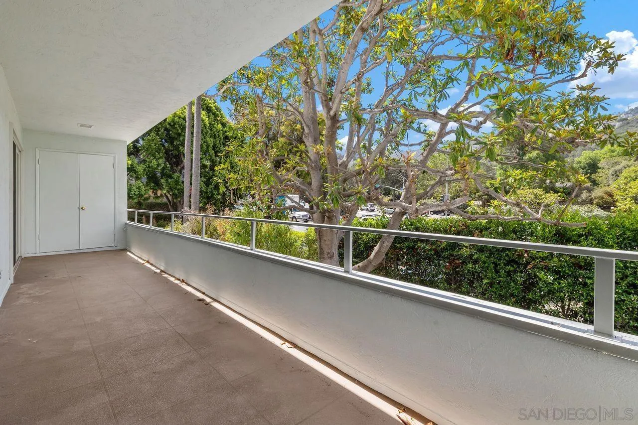 2368 Torrey Pines Road, Unit 63 La Jolla, CA 92037 - Photo 41 of 41 Balcony