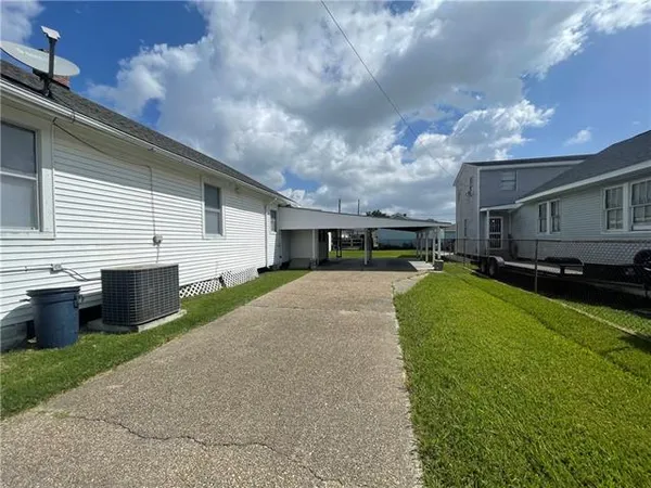 $1,750 | 433 Avenue A, Marrero, LA 70072