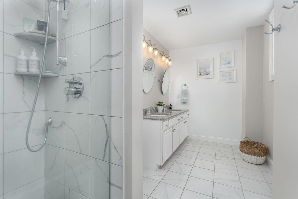 114 Young Road Barrington, NH 03825 - Photo 21 of 37 Gallery Image 21