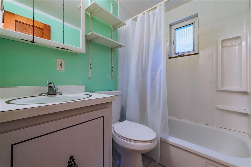444 East Garden Road Pittsburgh, PA 15227 - Photo 16 of 22 Gallery Image 16