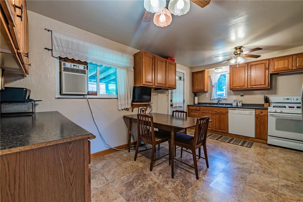 444 East Garden Road Pittsburgh, PA 15227 - Photo 9 of 22 Gallery Image 9
