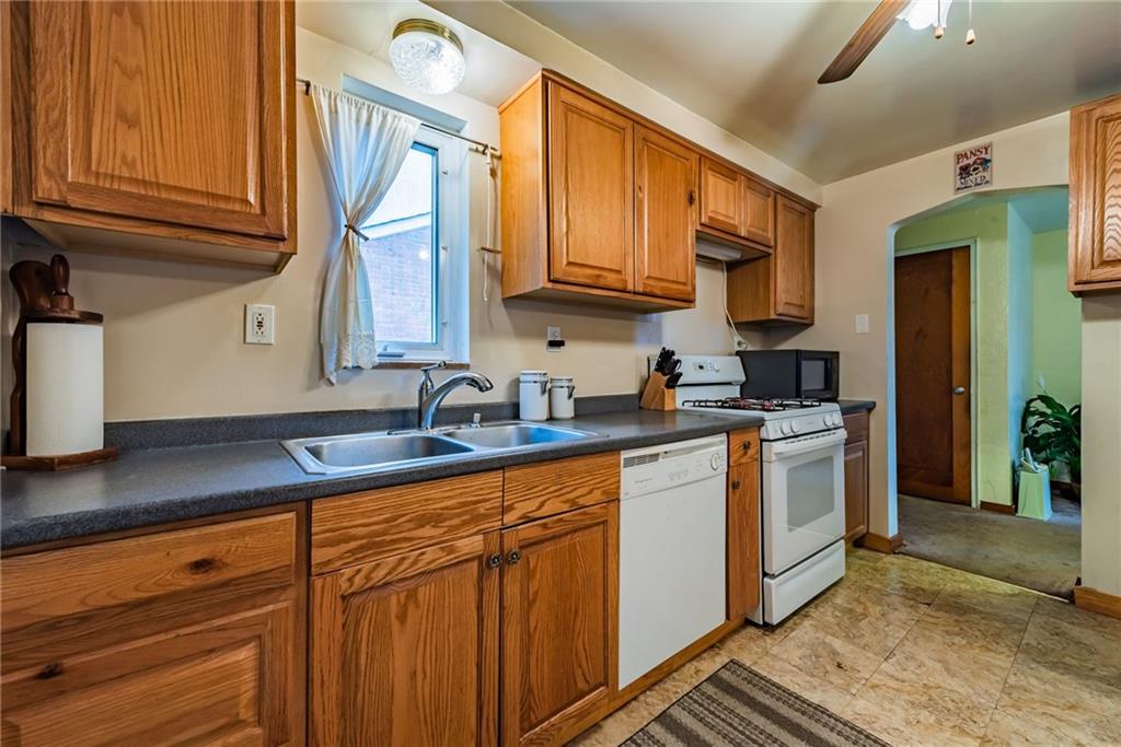444 East Garden Road Pittsburgh, PA 15227 - Photo 10 of 22 Gallery Image 10