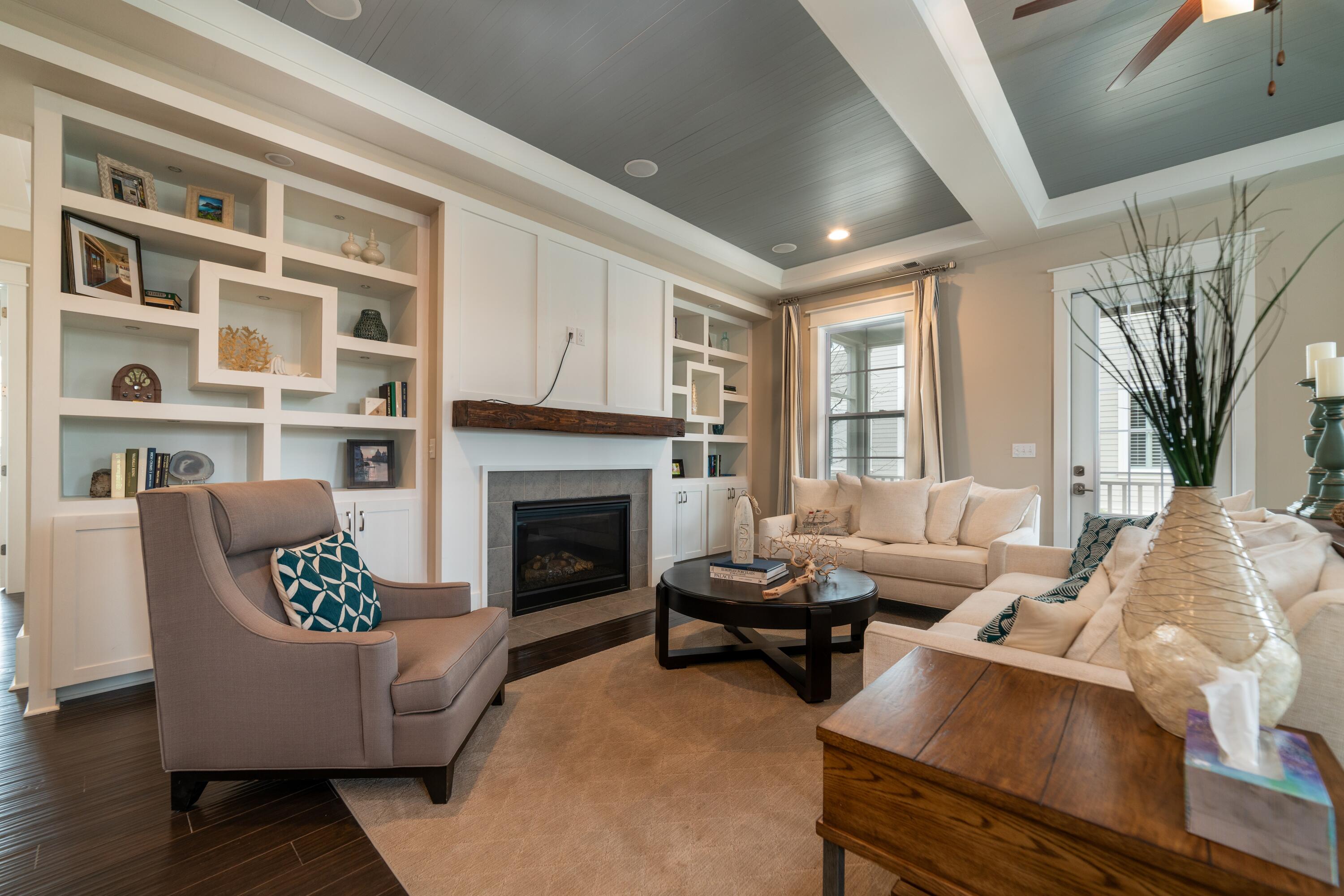 1538 Banning Street Mount Pleasant, SC 29466 - Photo 6 of 26 Great Room 1