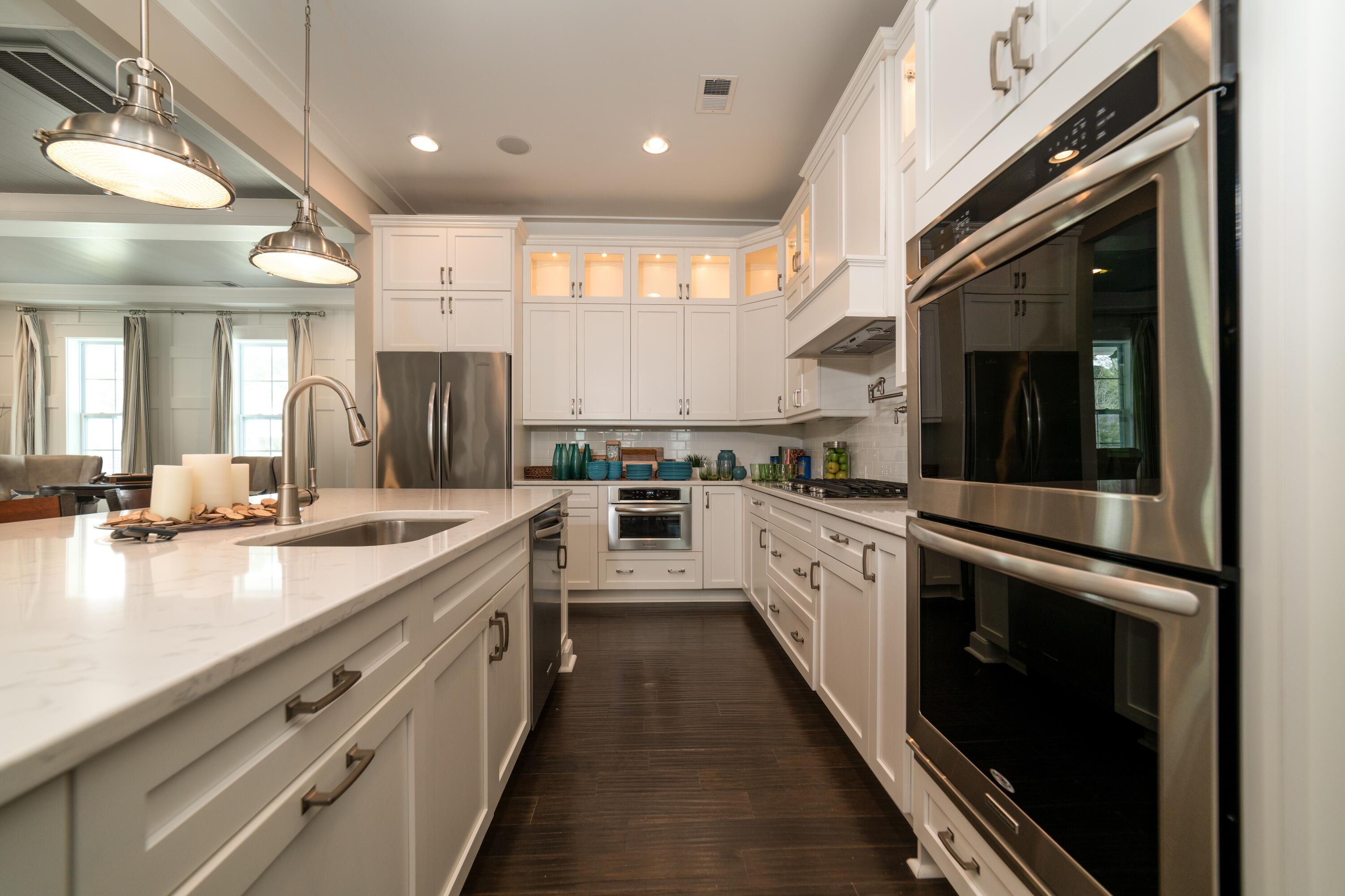 1538 Banning Street Mount Pleasant, SC 29466 - Photo 10 of 26 Kitchen 2