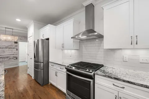 $699,999 | 5307 B Tennessee Avenue, Nashville, TN 37209