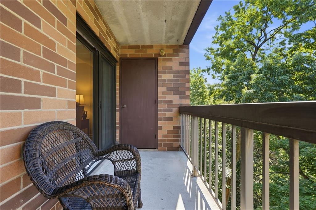 1500 Cochran Road, Unit 901 Pittsburgh, PA 15243 - Photo 20 of 45