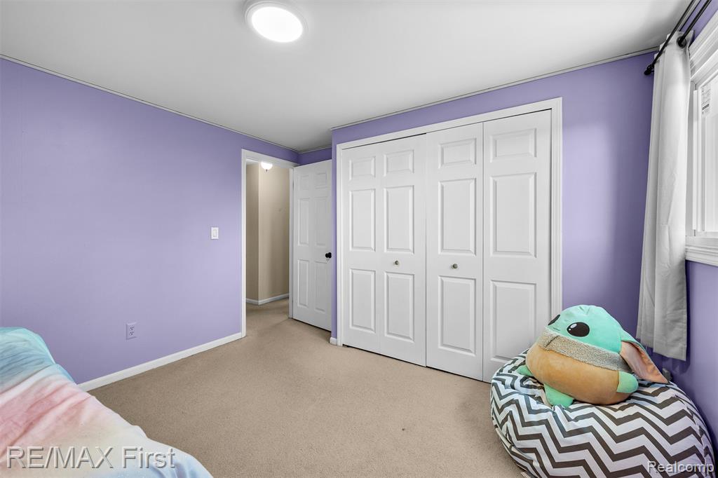 36010 Congress Road Farmington, MI 48335 - Photo 22 of 34