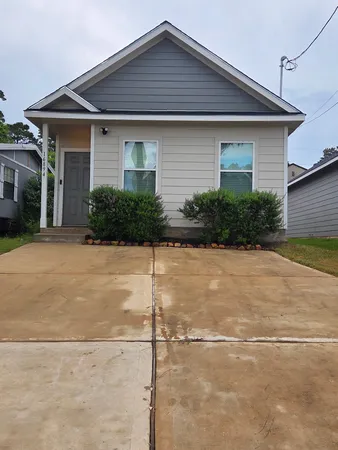 $1,200 | 16894 Glenheath Street, Montgomery, TX 77316