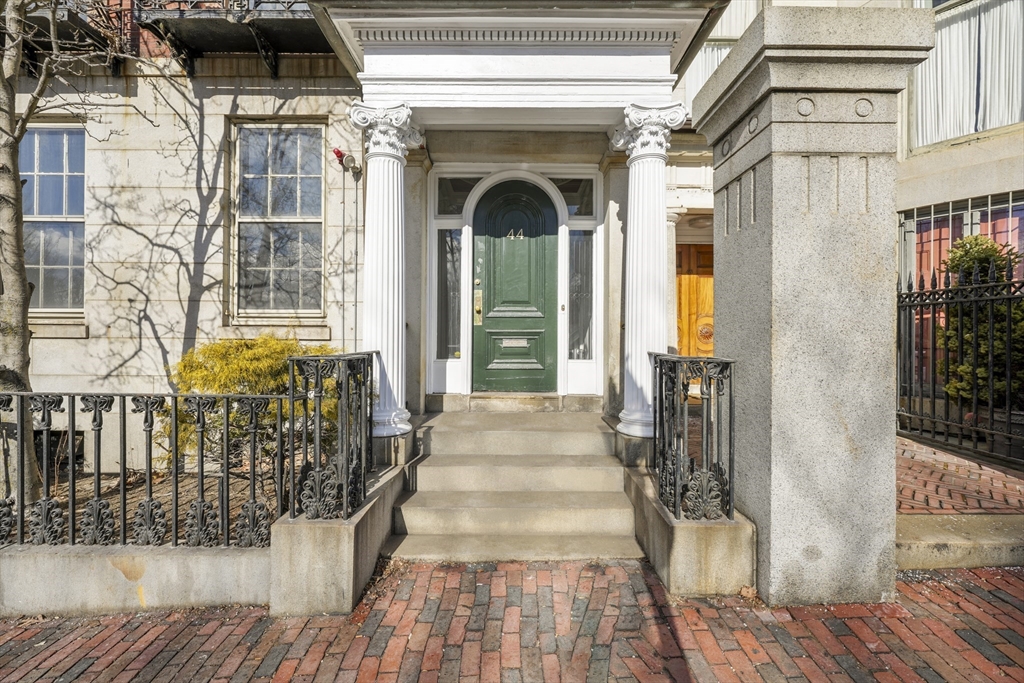 44 Beacon Street Boston, MA 02108 - Photo 2 of 21 Gallery Image 2
