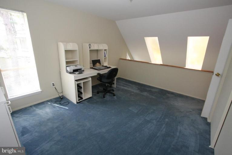 14316 Sturtevant Road Silver Spring, MD 20905 - Photo 16 of 22 Den