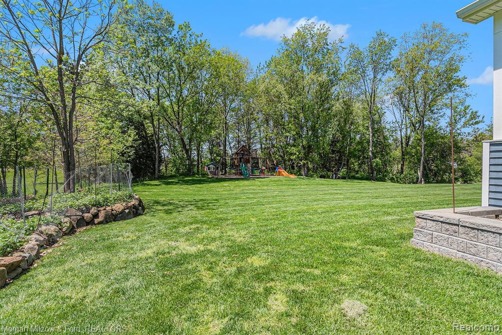 6615 Ridgewood Road Clarkston, MI 48346 - Photo 38 of 43